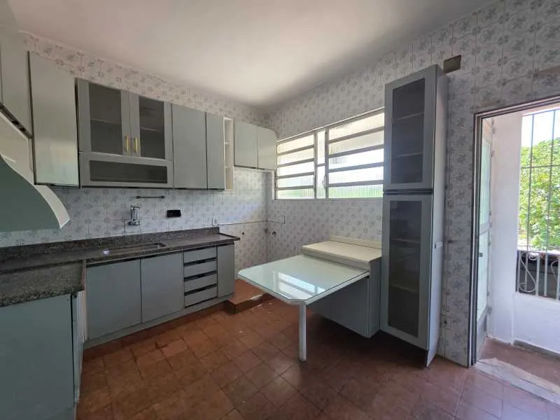 Residential apartment with 3 bedrooms and 2 bathrooms — photo 20
