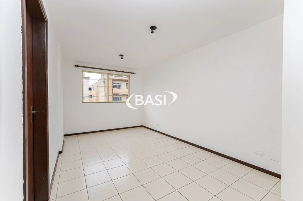 1-bedroom apartment with an American-style kitchen and 57 m² — photo 5