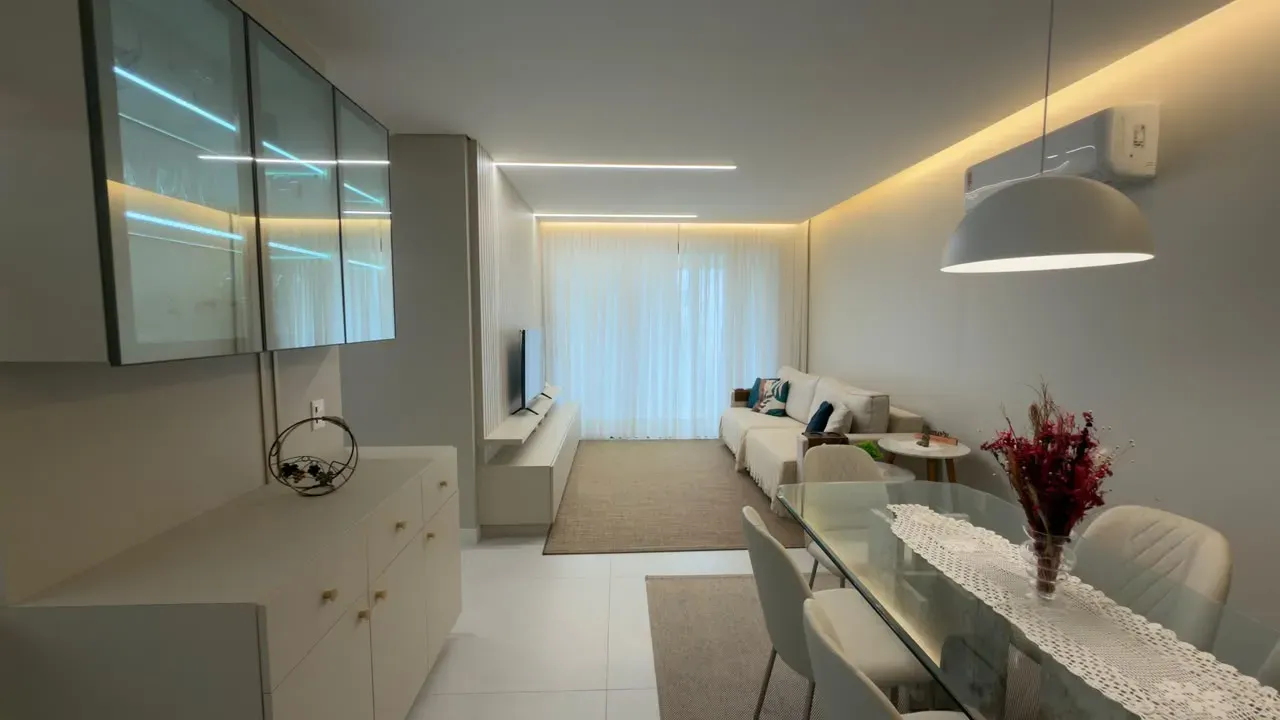 Furnished apartment with open-plan kitchen and 3 en-suites — photo 30