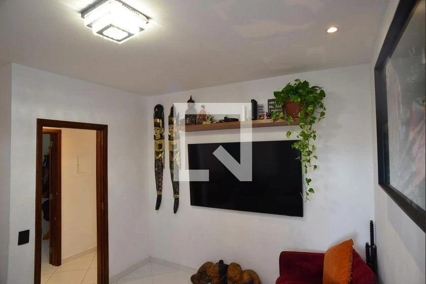 Furnished apartment with balcony and 2 en-suite bedrooms — photo 36