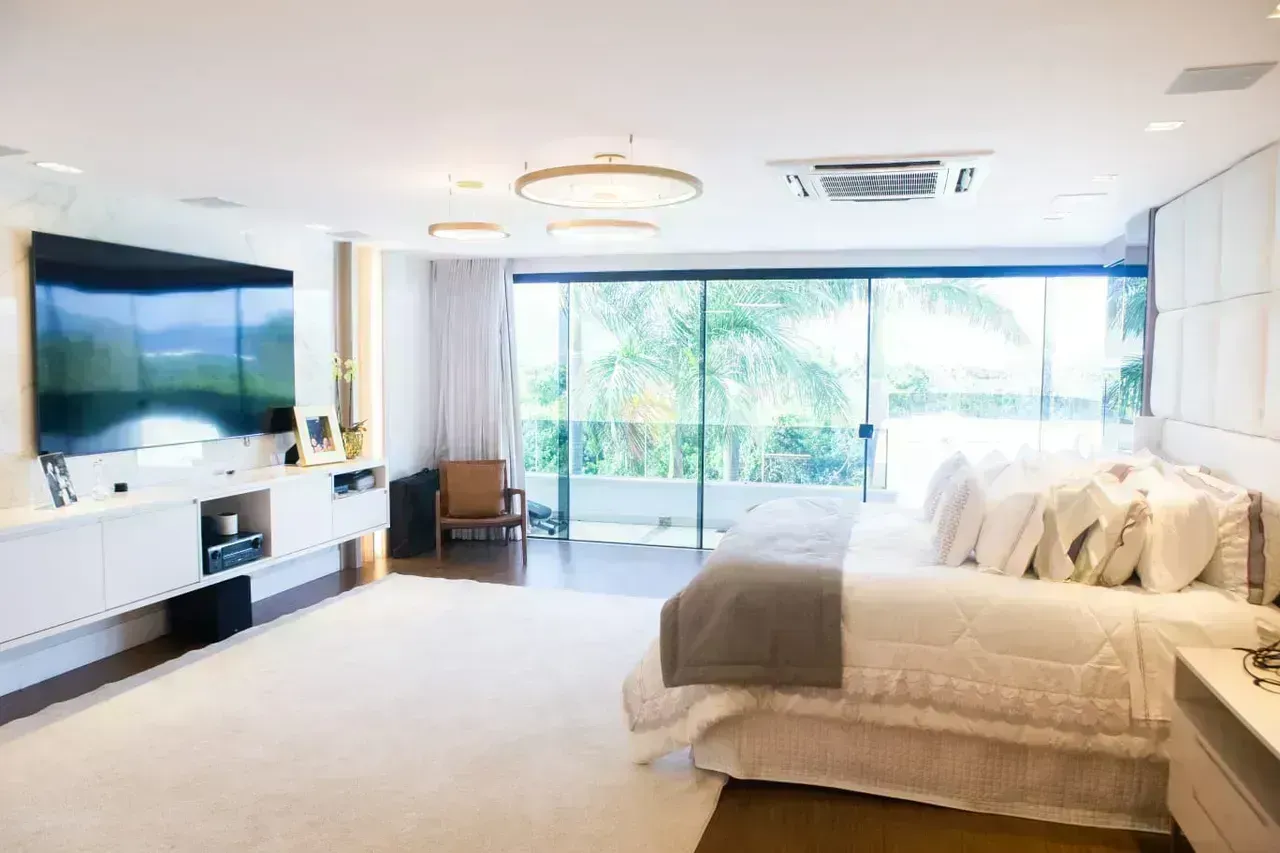 Casa triplex mobiliada com 5 suítes e 1.200 m² — photo 3