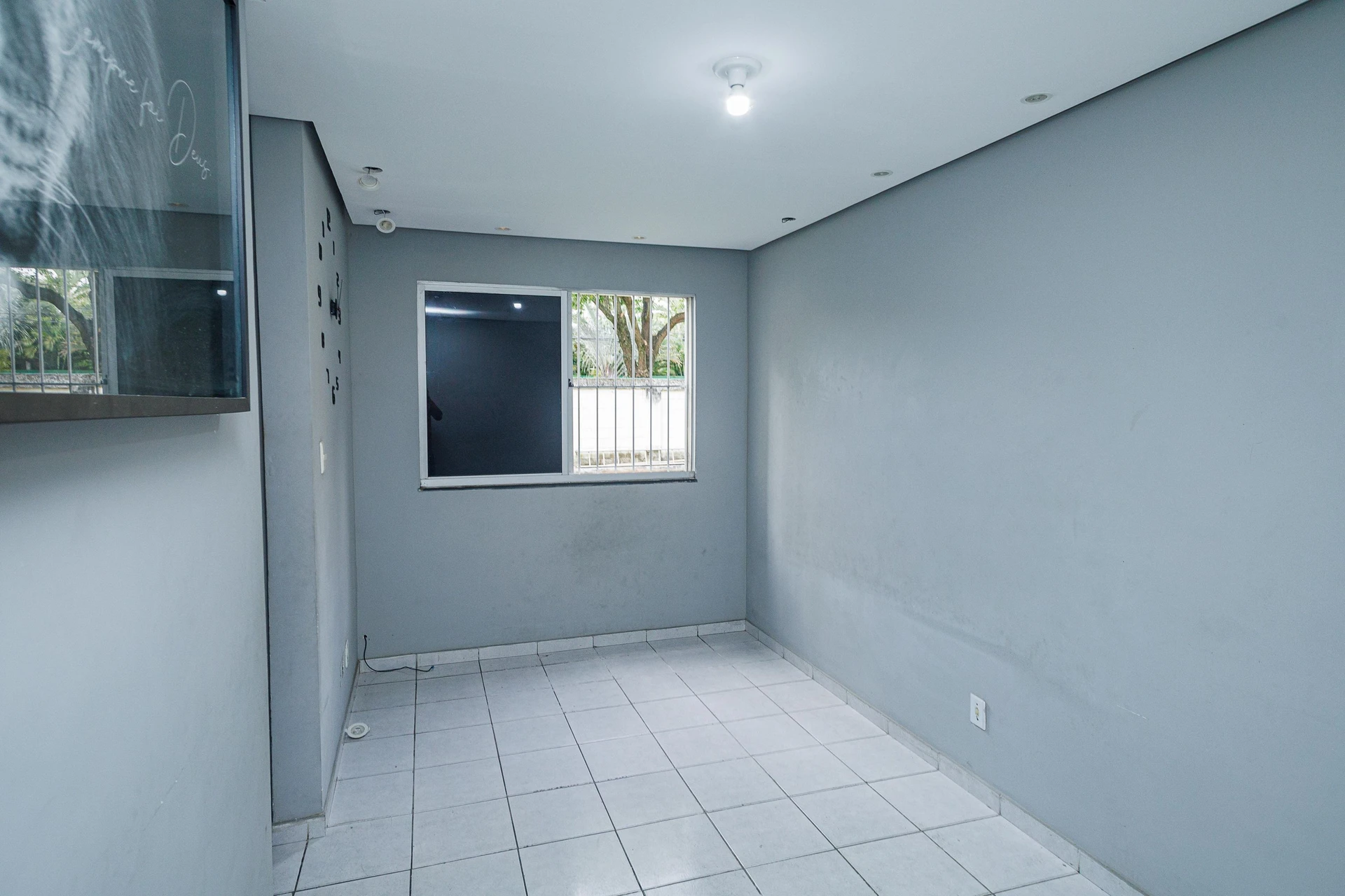 Unfurnished 2-bedroom apartment with 1 bathroom — photo 7
