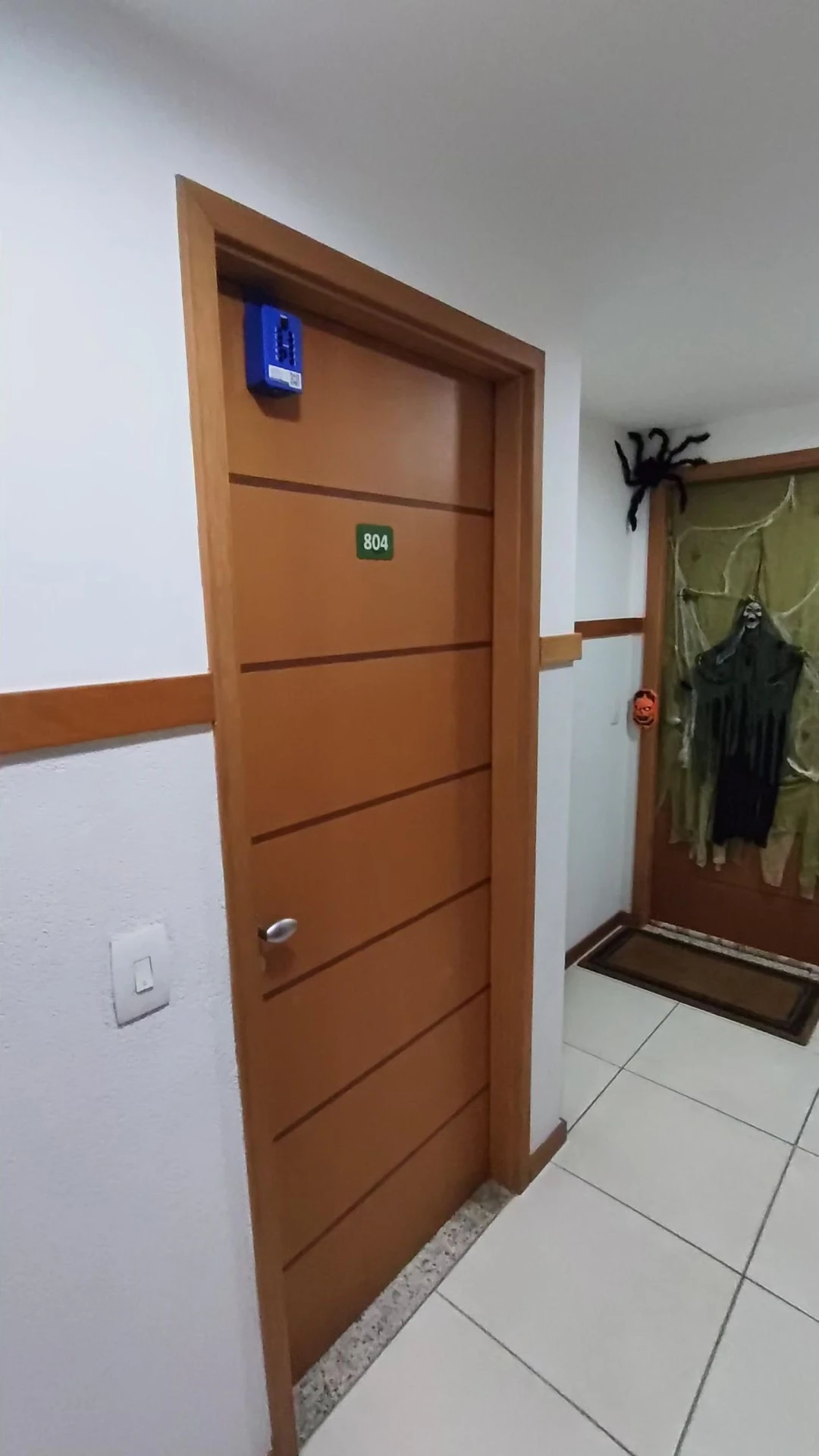 3-bedroom apartment with a mountain view — photo 58