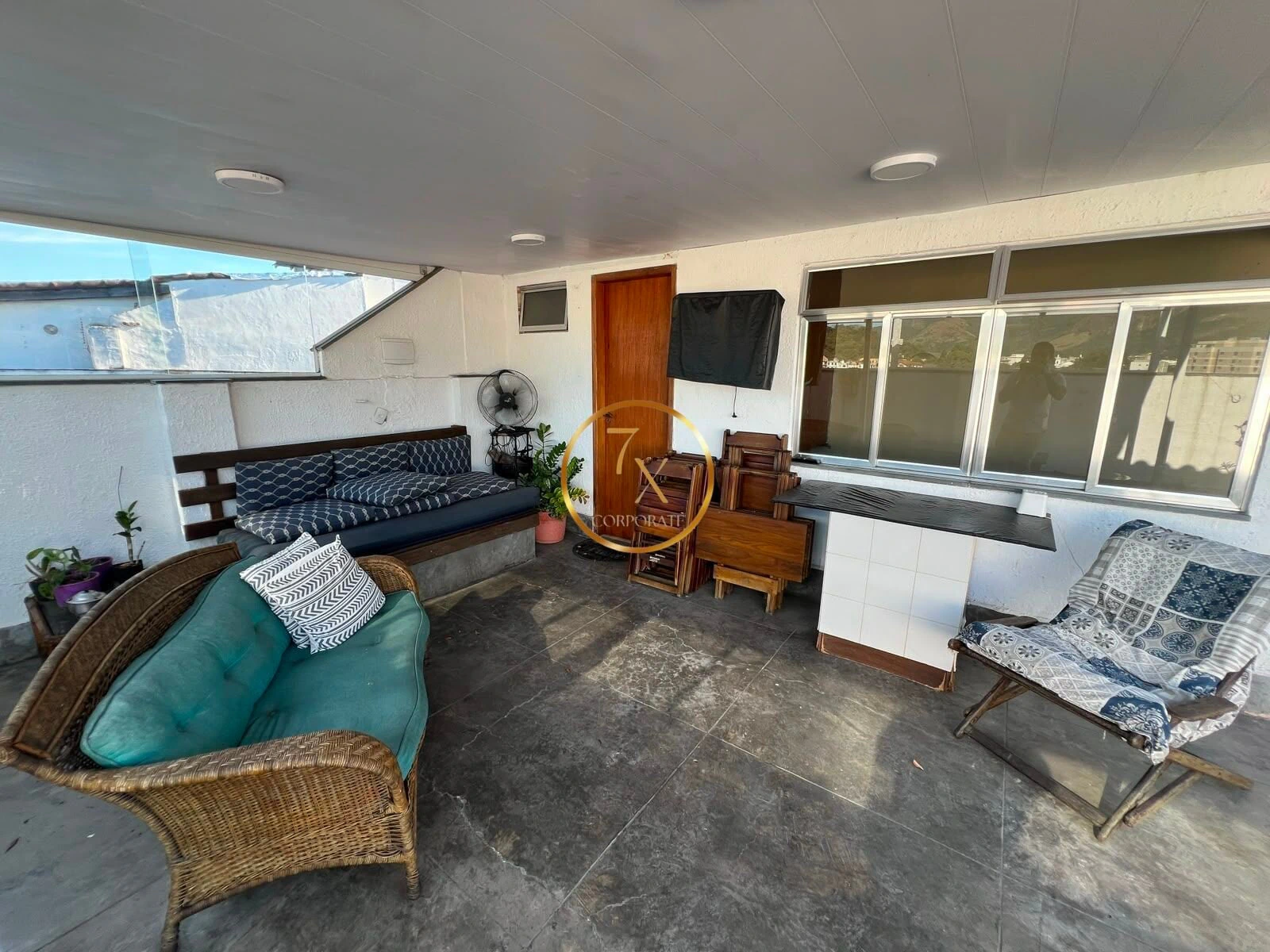 Duplex penthouse with 3 bedrooms and a balcony grill — photo 24