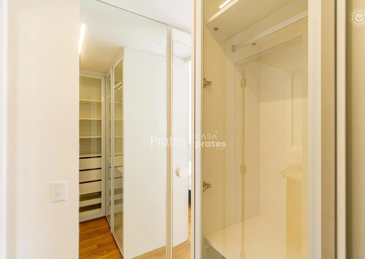 Furnished apartment, 30 m², with a home office — photo 12