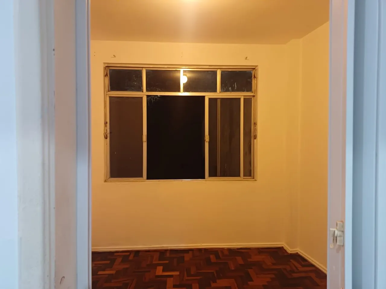1 quarto e piso de madeira ou laminado: apartamento de 50 m² — photo 16