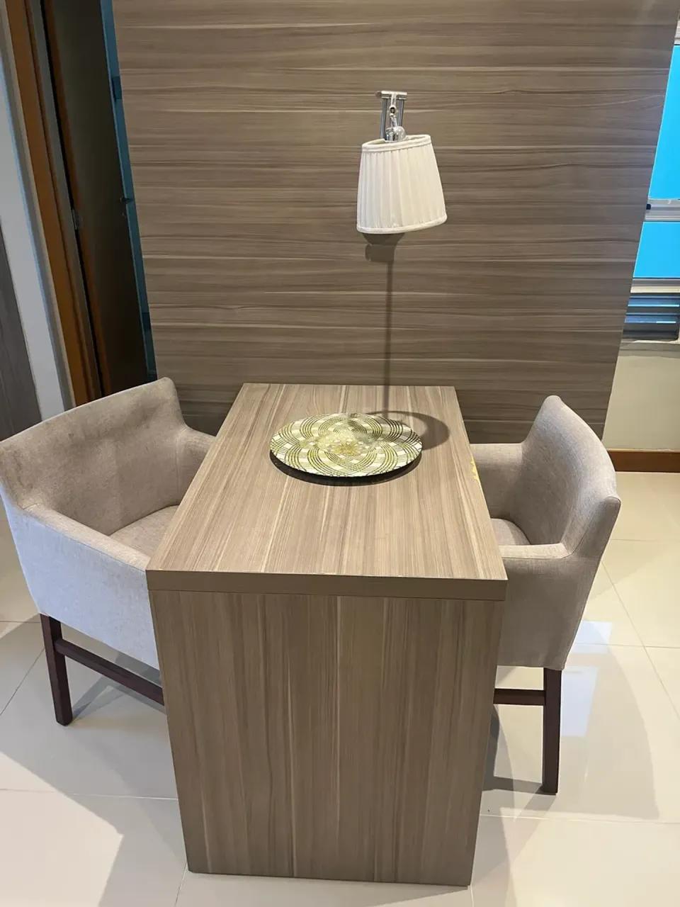 Furnished 1-bedroom apartment with open-plan kitchen — photo 6