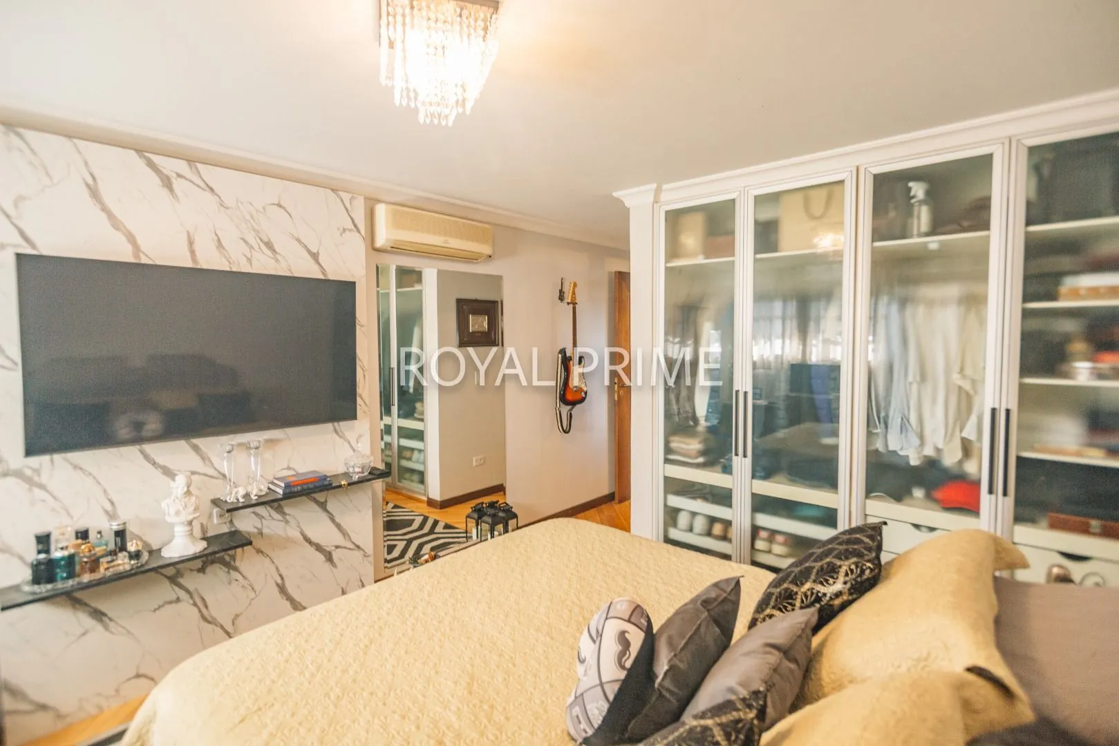 Furnished house in a gated community with 4 bedrooms and 5 baths — photo 51