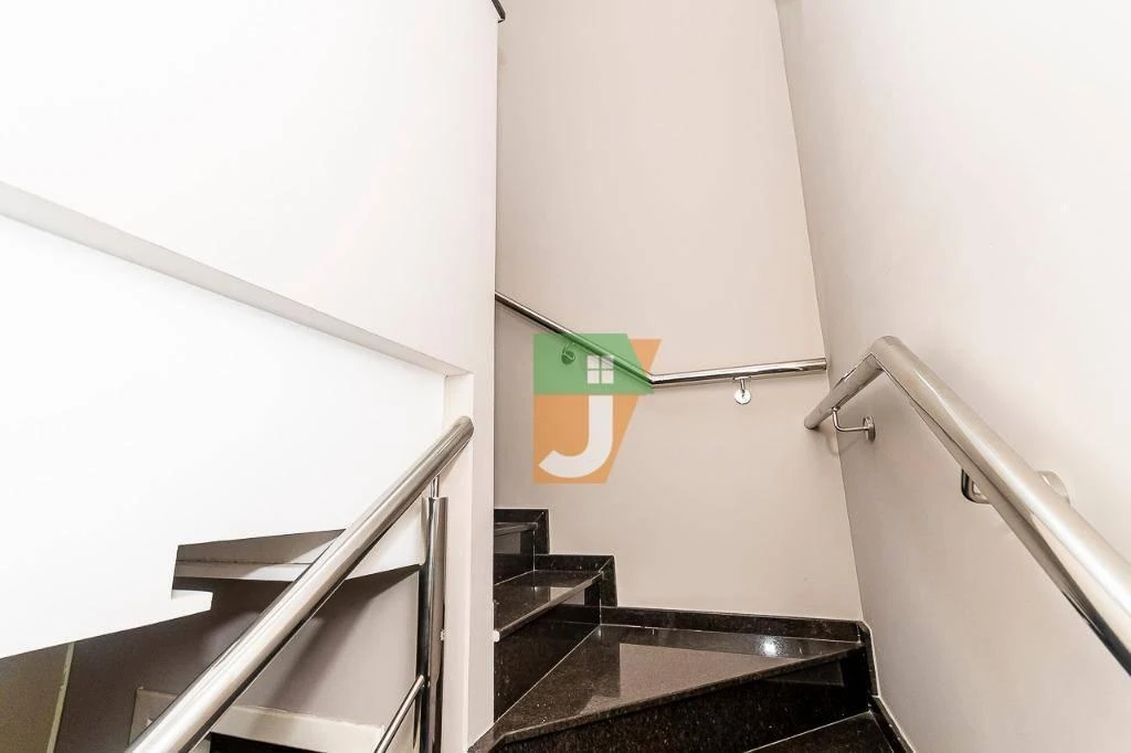 Casa de 4 quartos com banheira, Jardim das Américas — photo 25