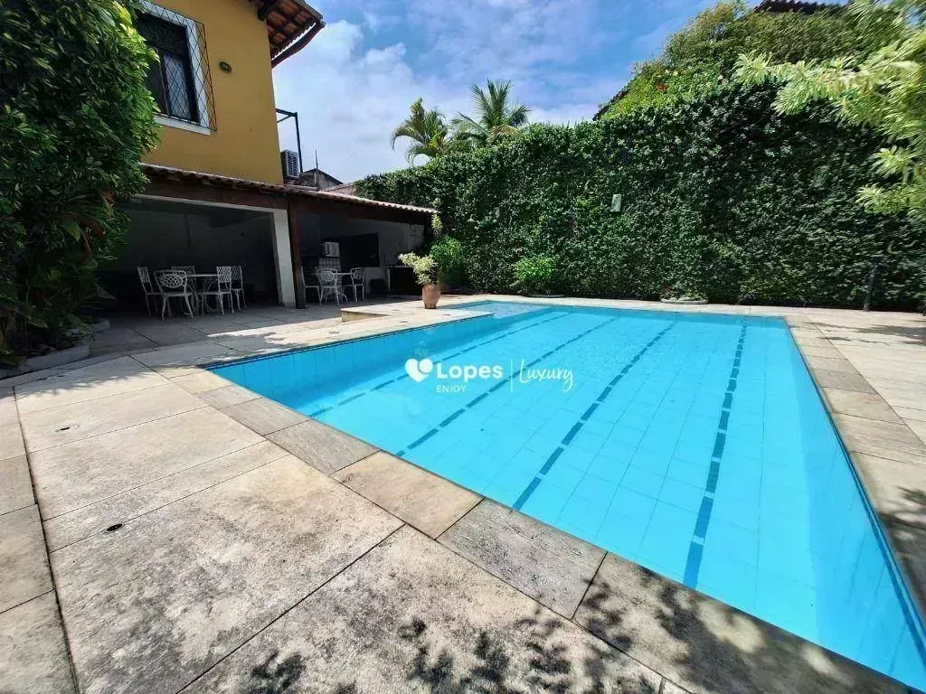 Casa com 6 quartos e 720 m² com piscina e sauna — photo 31