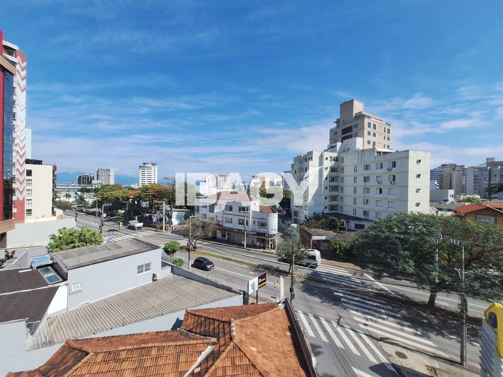Apartamento mobiliado de 1 quarto com banho de vidro — photo 2