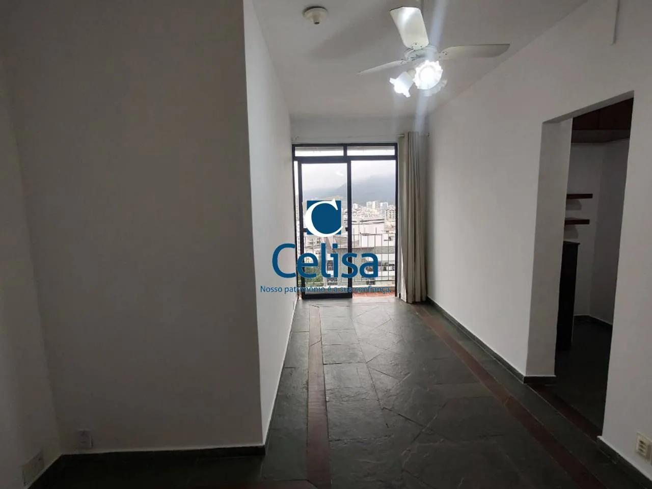 Apartment on the 14th floor with a mountain view — photo 27