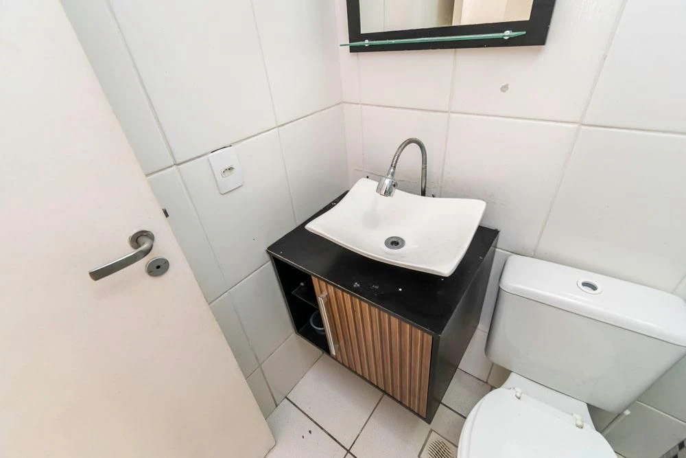 Apartamento de 2 quartos em condomínio com piscina — photo 4