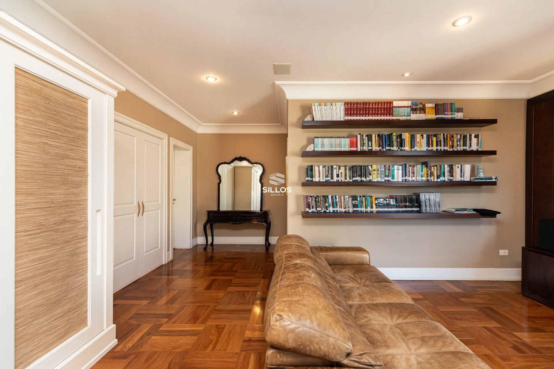 Rental house with 4 en-suite bedrooms and 7 baths — photo 28