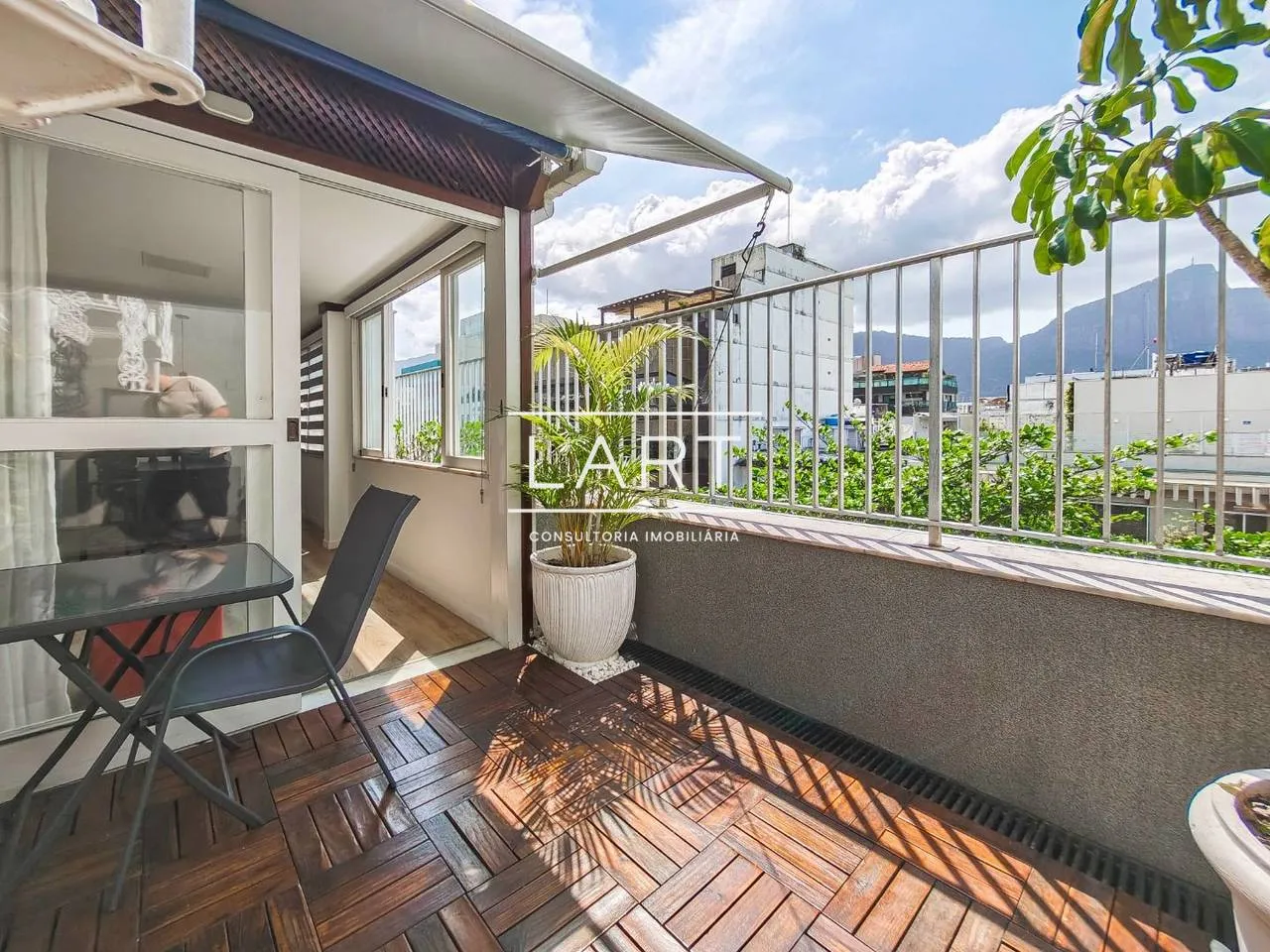 Apartamento de 310 m² com lava-louças e banheira — photo 19