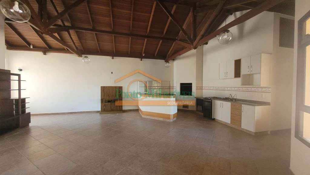 House with 3 bedrooms, 330 m² and 2 parking spaces — photo 41