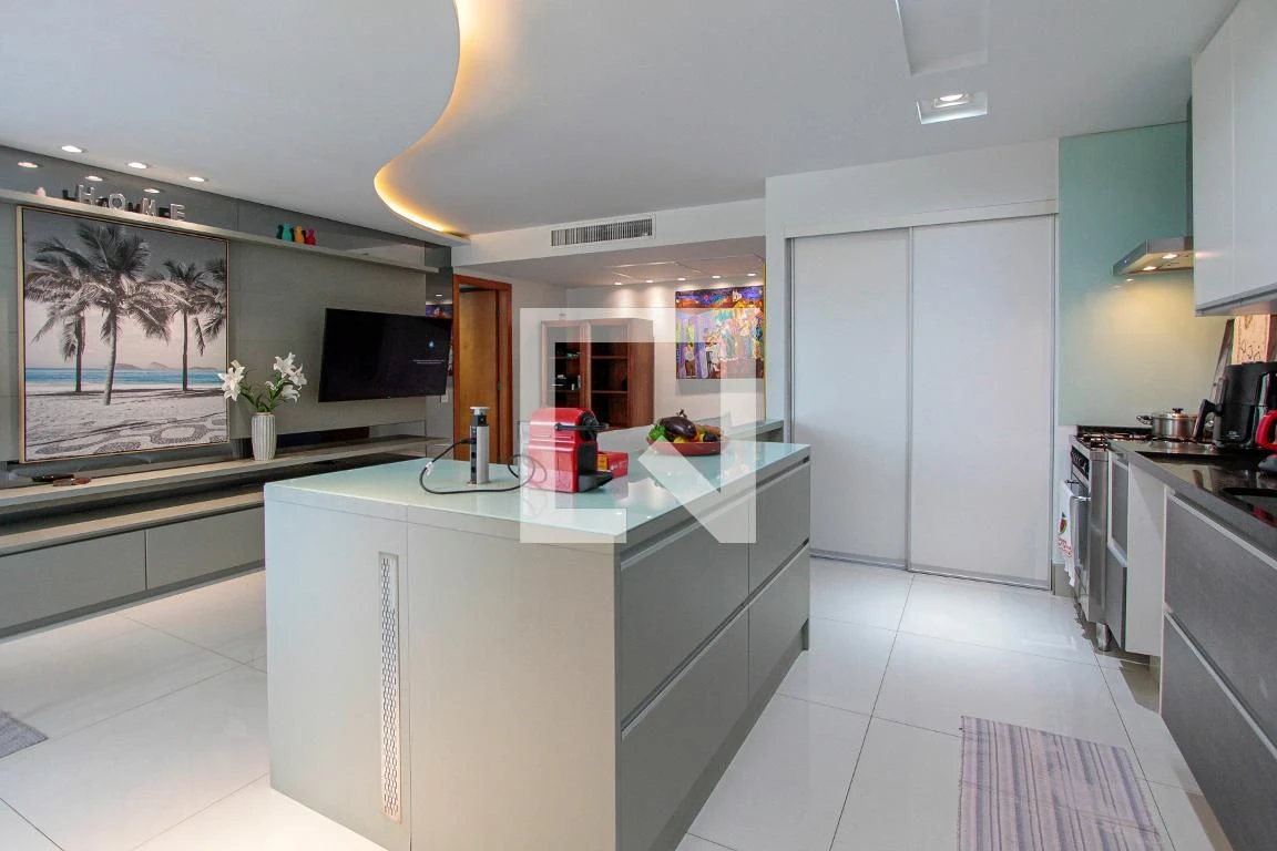 Apartamento de 2 quartos em suítes com 3 vagas e varanda — photo 16