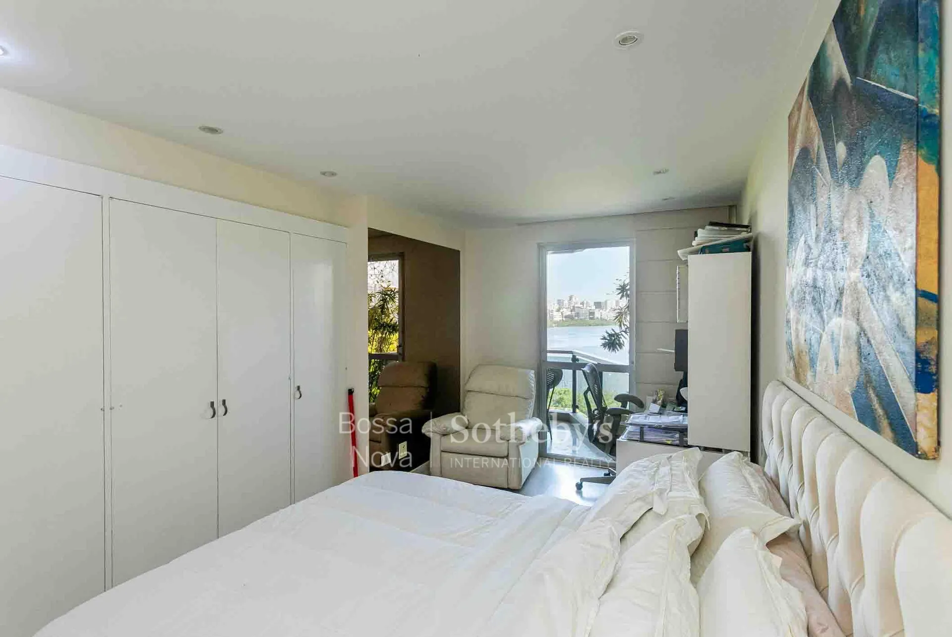 Apartamento mobiliado de 3 quartos com vista para a água — photo 17