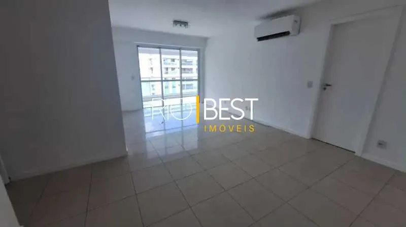 Apartment with 2 bedrooms and a built-in balcony grill — photo 3