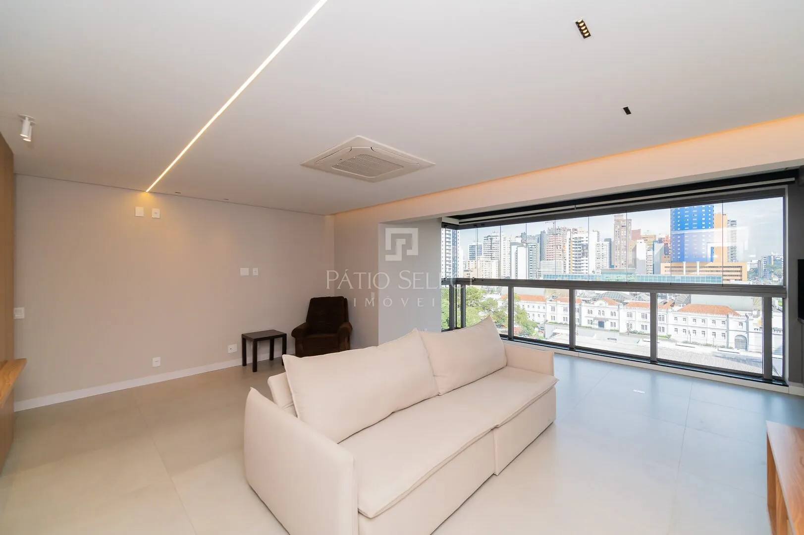 220 m² apartment with 3 en-suite bedrooms and 2 parking — photo 4