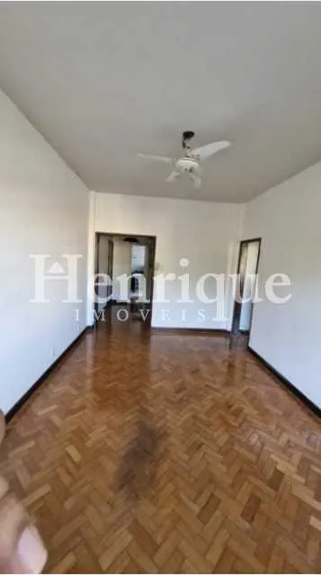95 m² apartment with a bathtub and a walk-in closet — photo 8