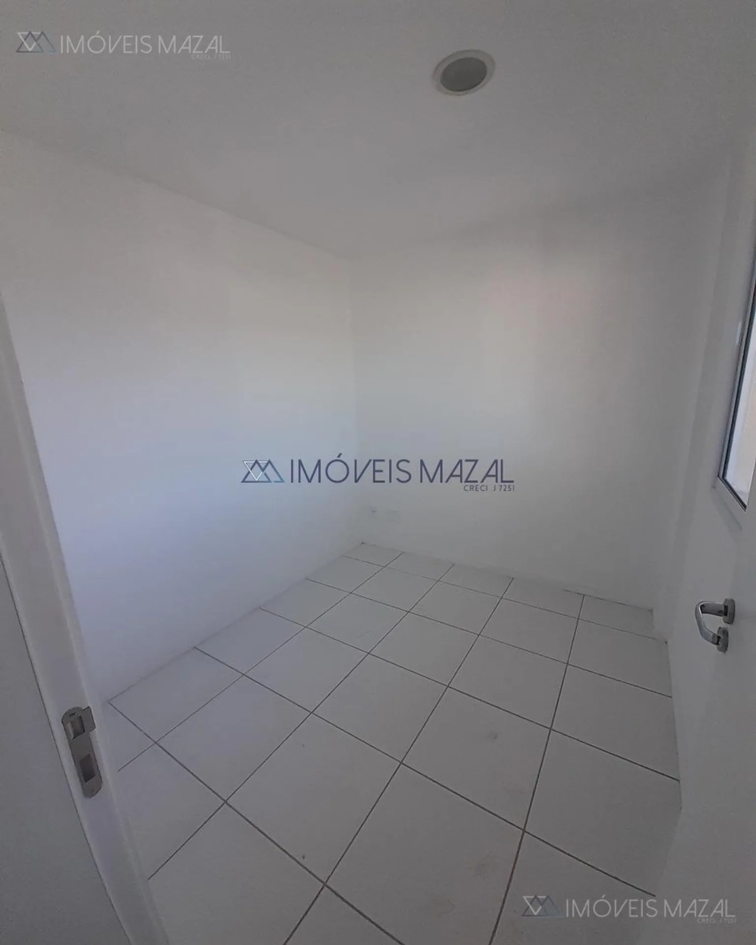Linear duplex with 3 bedrooms and a BBQ balcony — photo 35