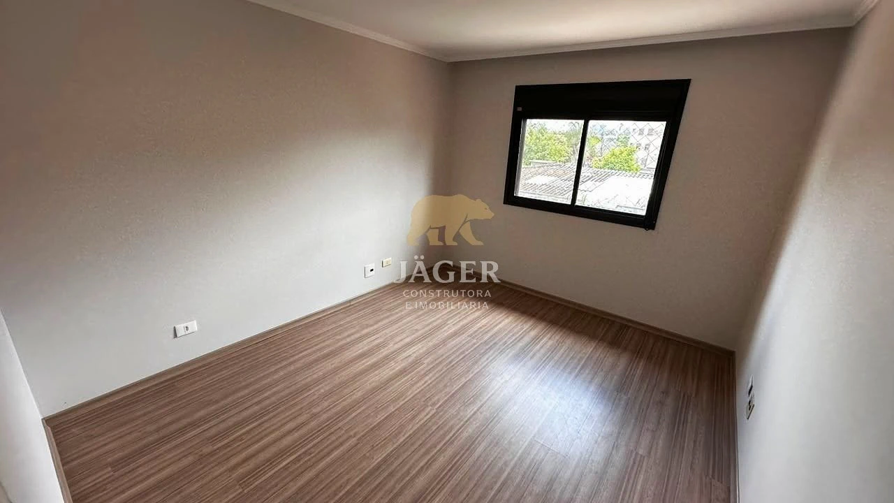 3-bedroom house with a home office — photo 12