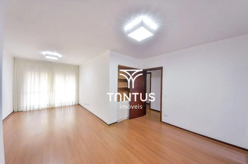 3-bedroom rental apartment with 124 m² and 2 parking spaces