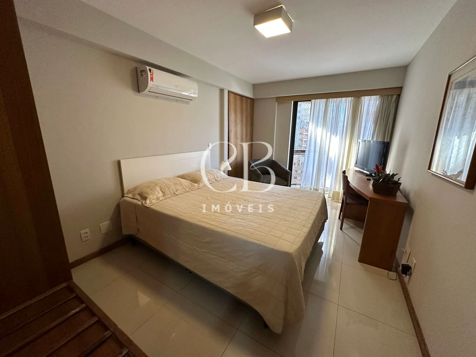 98 m² furnished apartment with 2 bedrooms and 1 suite — photo 4