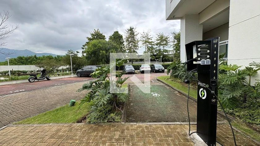 Furnished apartment, 85 m², with a water view — photo 40