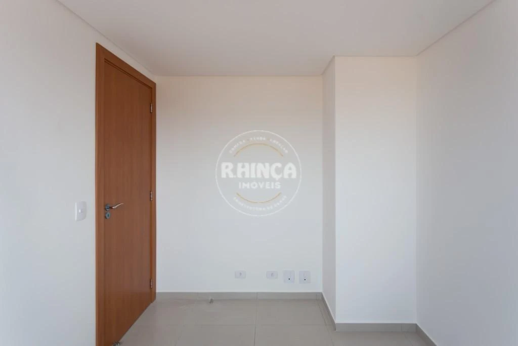 2-bedroom apartment with a grill on the balcony — photo 8
