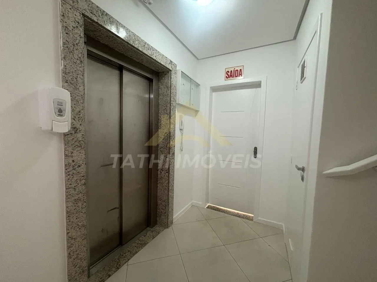 Apartamento amueblado de 114 m² con rincón de trabajo — photo 34