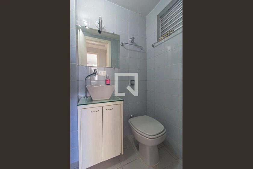 Furnished apartment, 97 m², with a glass-enclosed balcony — photo 39