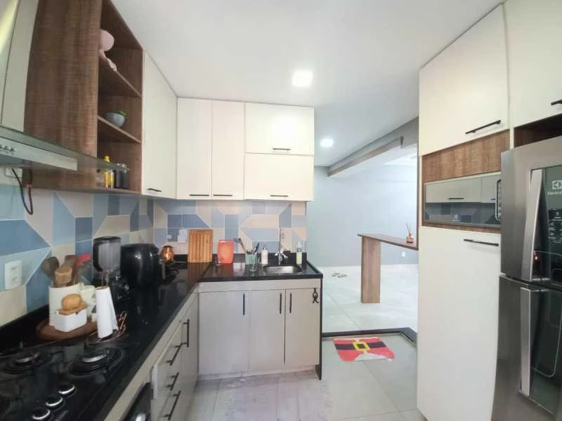 Furnished 75 m² apartment with open-plan kitchen — photo 13