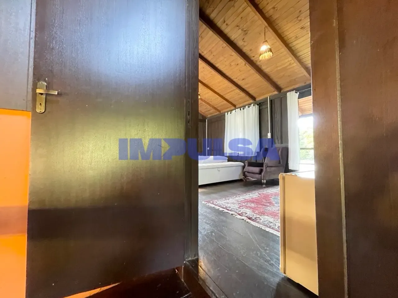 3-bedroom house with a fireplace in Florianópolis — photo 24