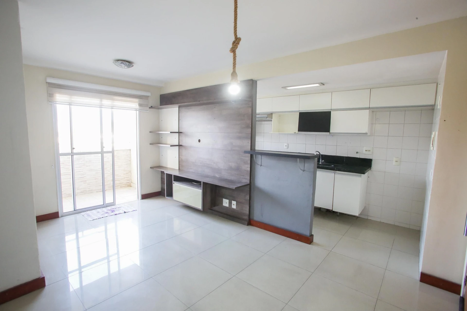 2-bedroom apartment with a mountain view