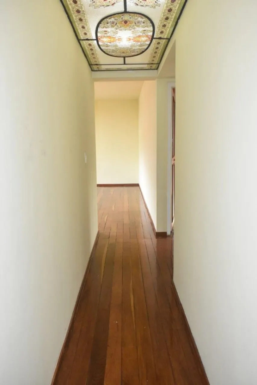 3-bedroom apartment with 3 baths, wood-floor living room — photo 16