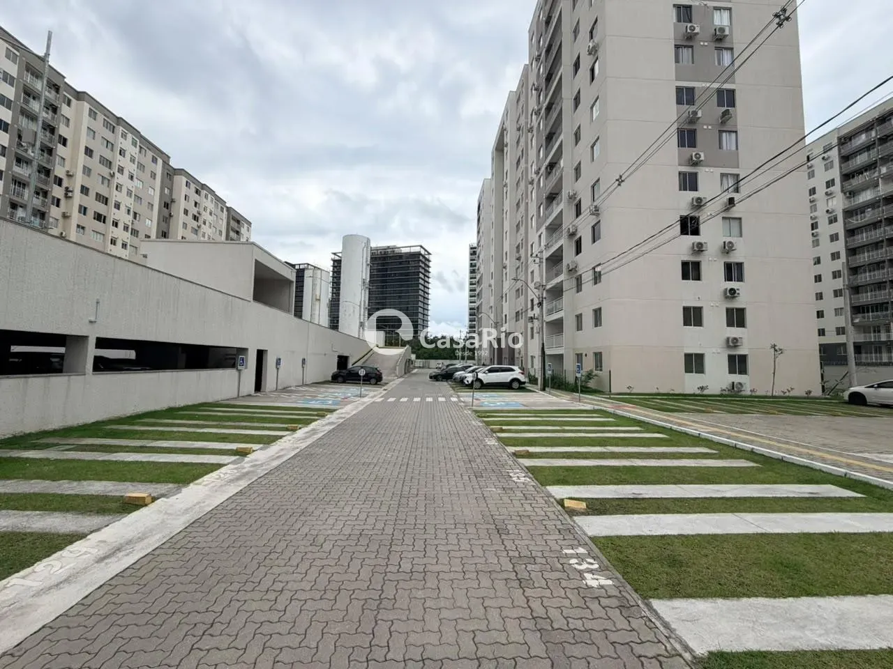 2-bedroom apartment in a building with a gym — photo 29