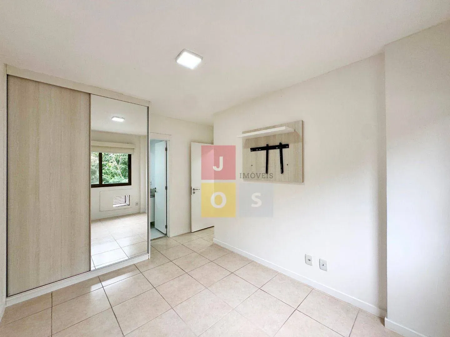2-bedroom apartment with glassed balcony and 1 parking — photo 28