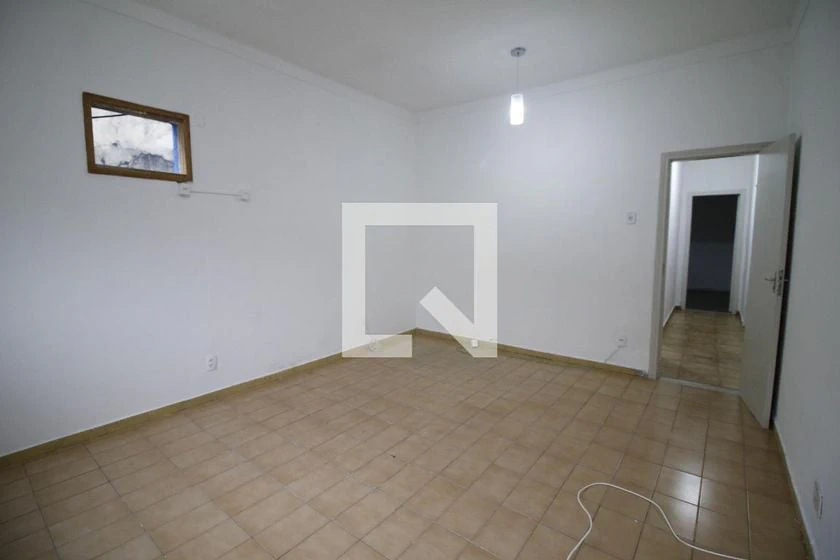3-bedroom house with a washing machine — photo 12
