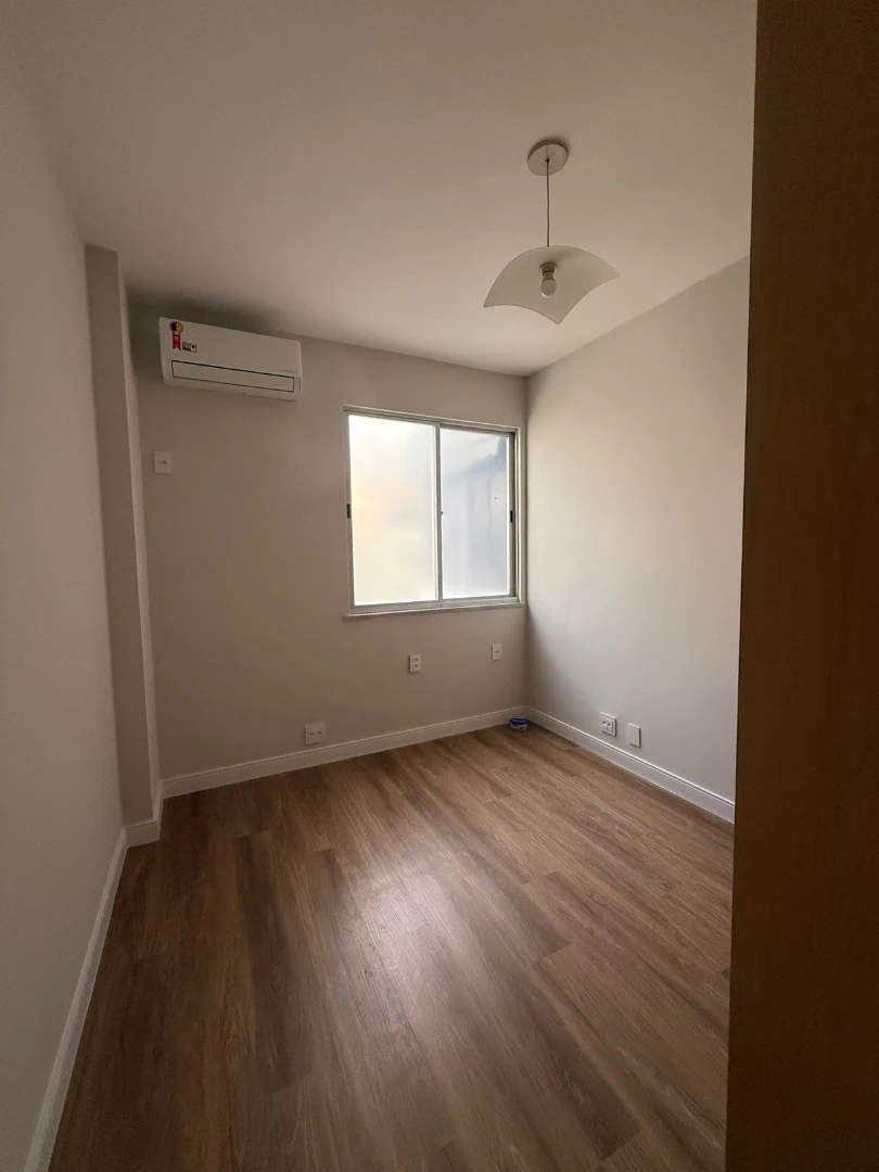 Floor-to-ceiling windows in a 3-bedroom apartment, 133 m² — photo 4