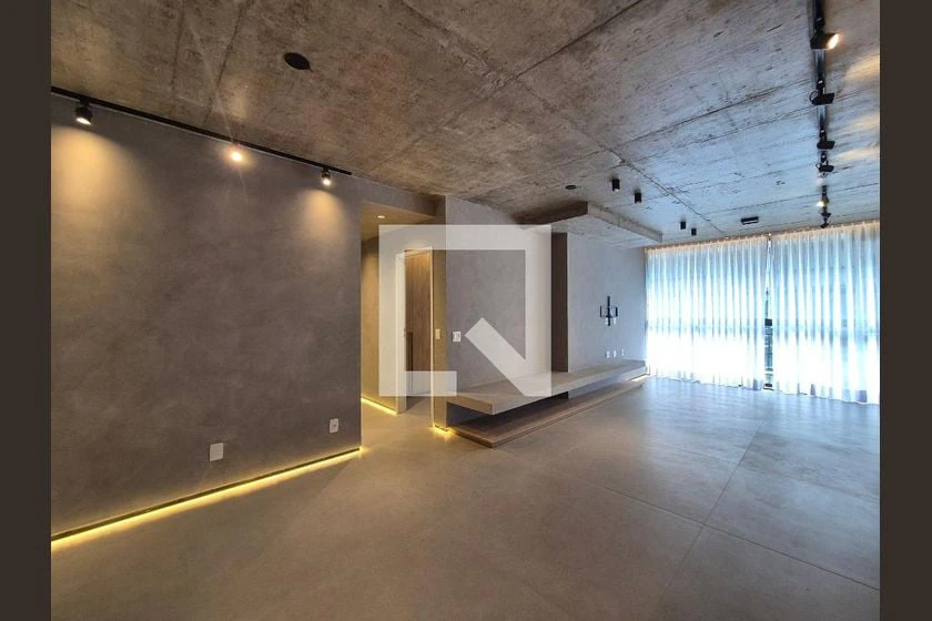 Орендна квартира з 3 спальнями та 100 м²
