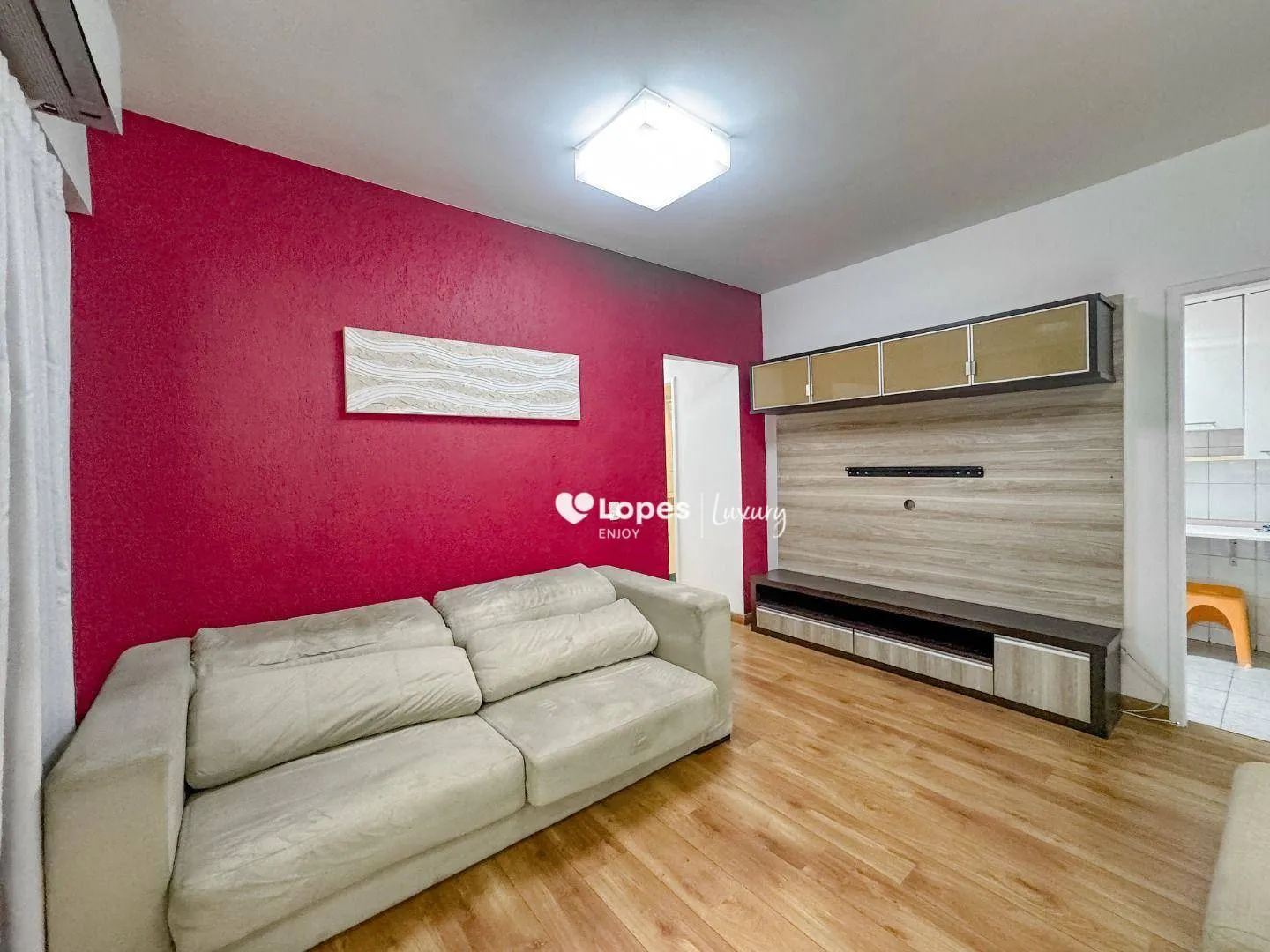 100 m² apartment with 3 bedrooms and a balcony — photo 9