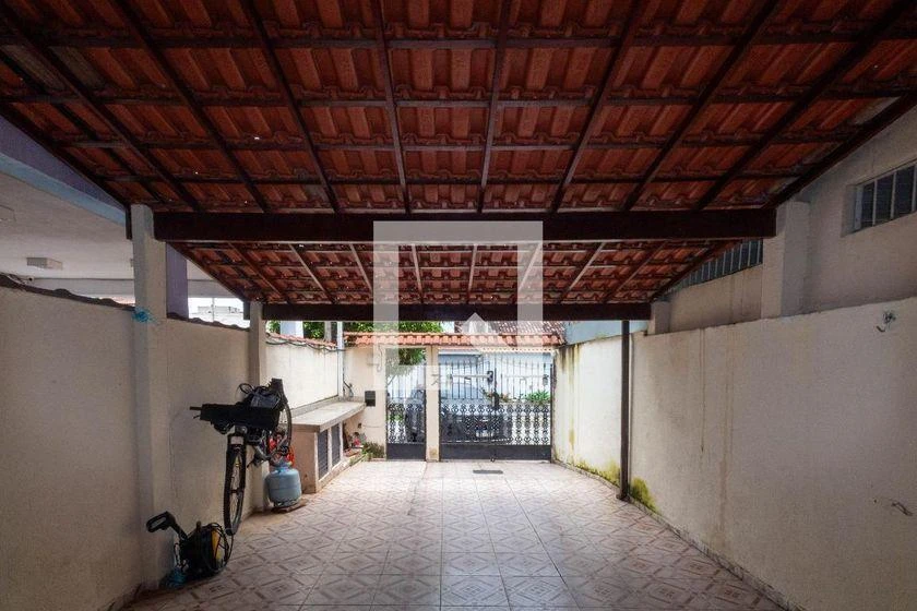 80 m² house with a washing machine and a home office — photo 20