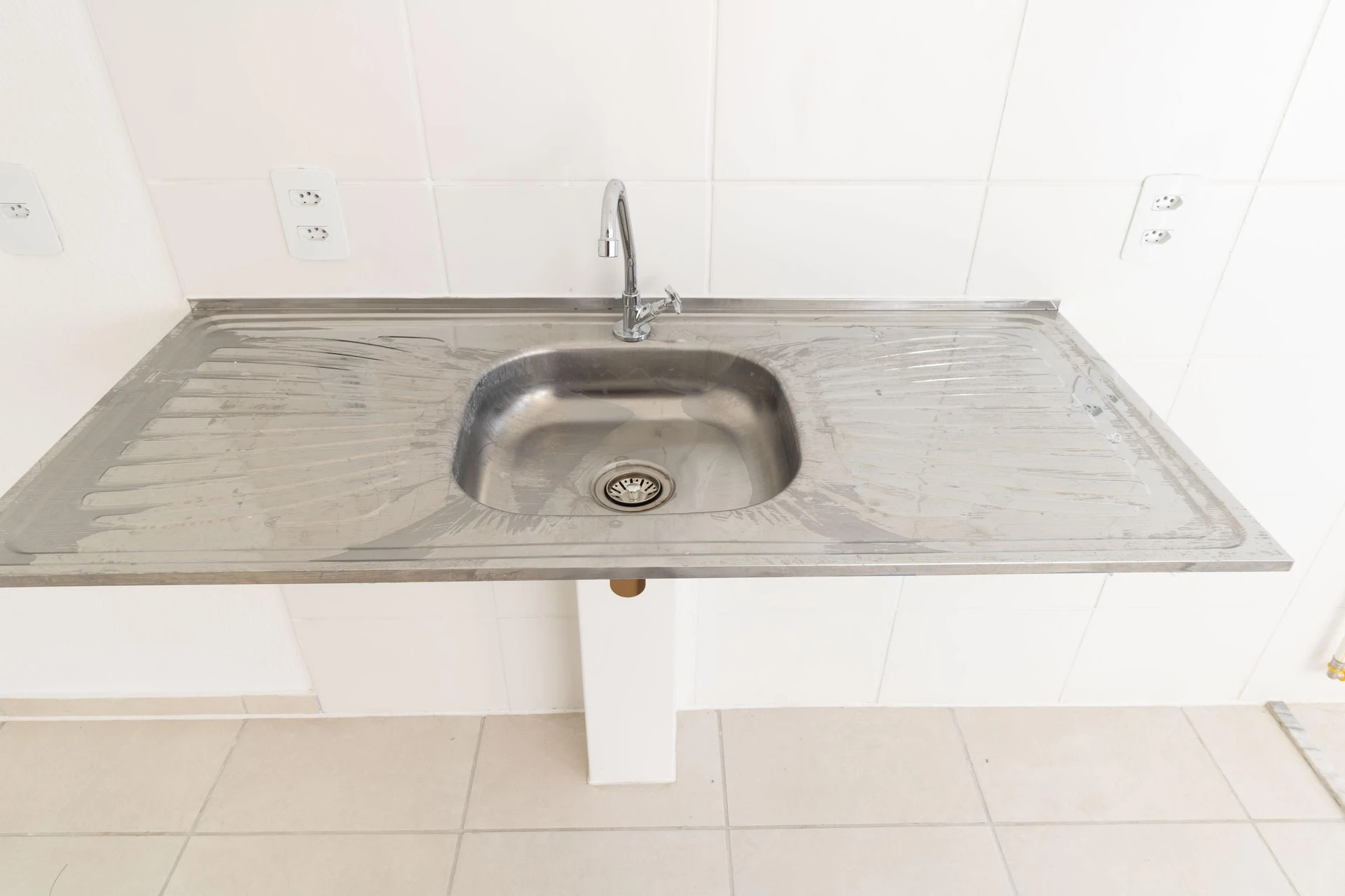 Apartamento de 2 quartos em condomínio com academia — photo 11