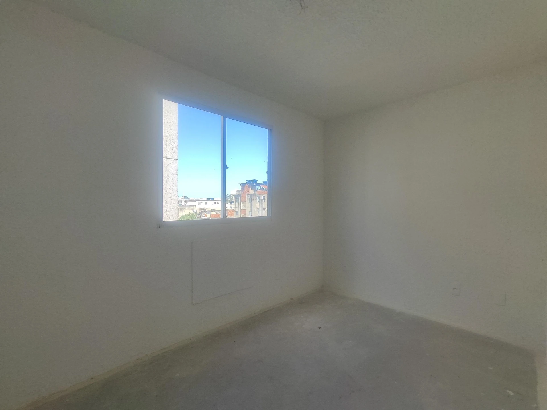 2-bedroom apartment with 1 bathroom and pet allowance — photo 12