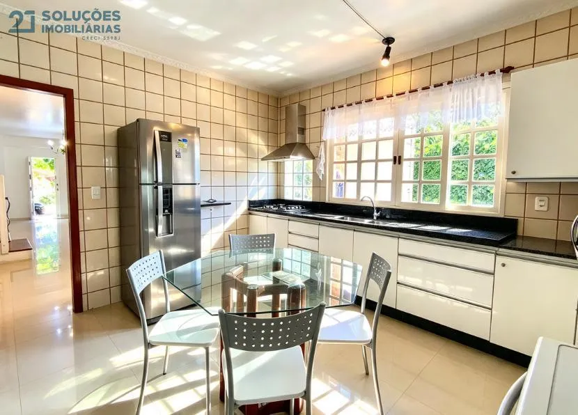 Casa de 4 quartos com janelas do piso ao teto, Jurerê — photo 2