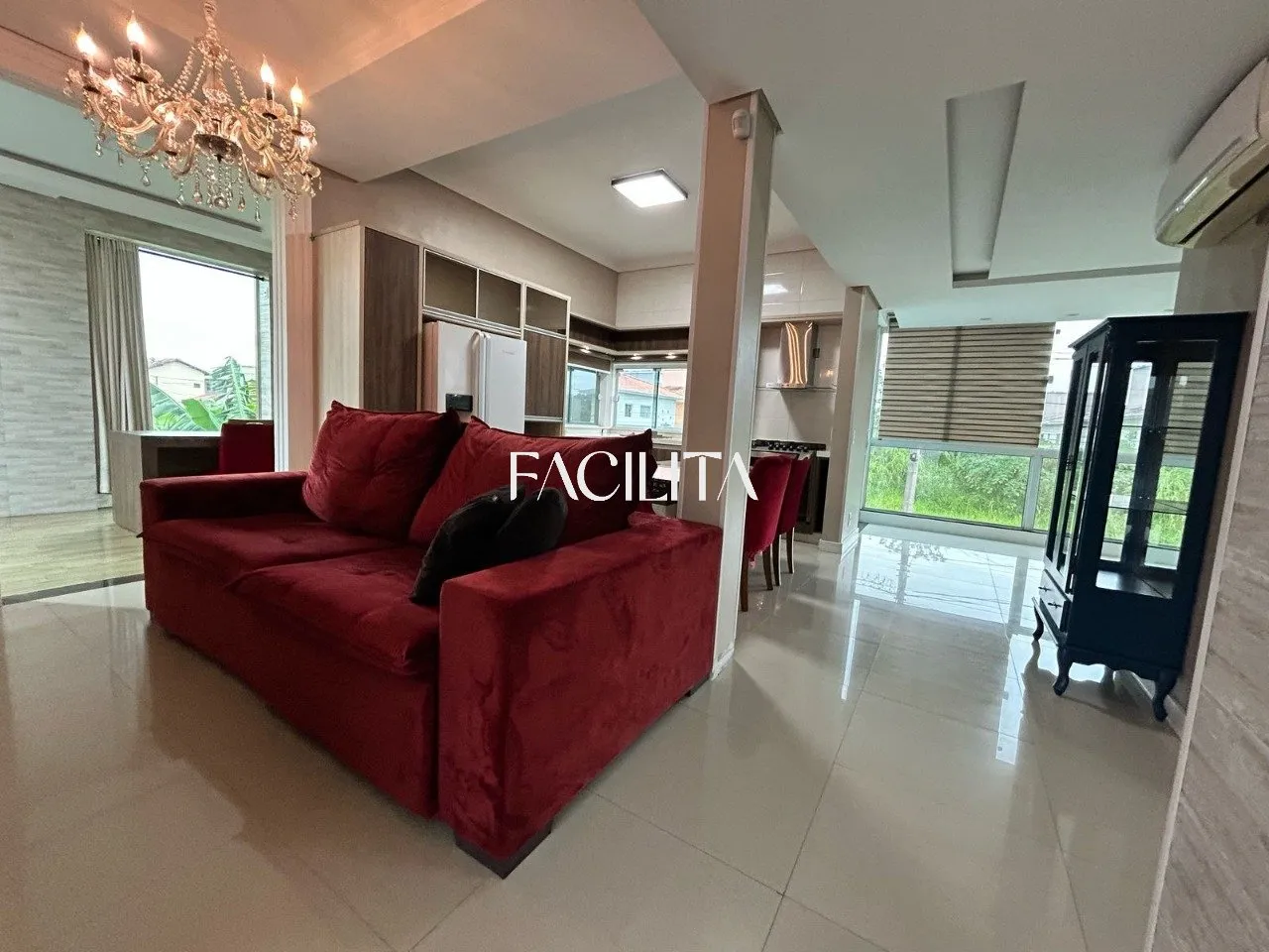 Furnished 3-bedroom house, 220 m² on the 2nd floor