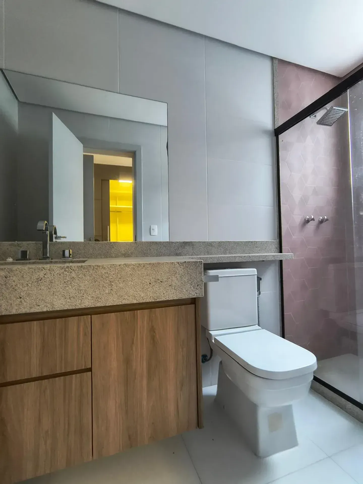 Casa com 4 quartos, 5 banheiros e 3 vagas — photo 30