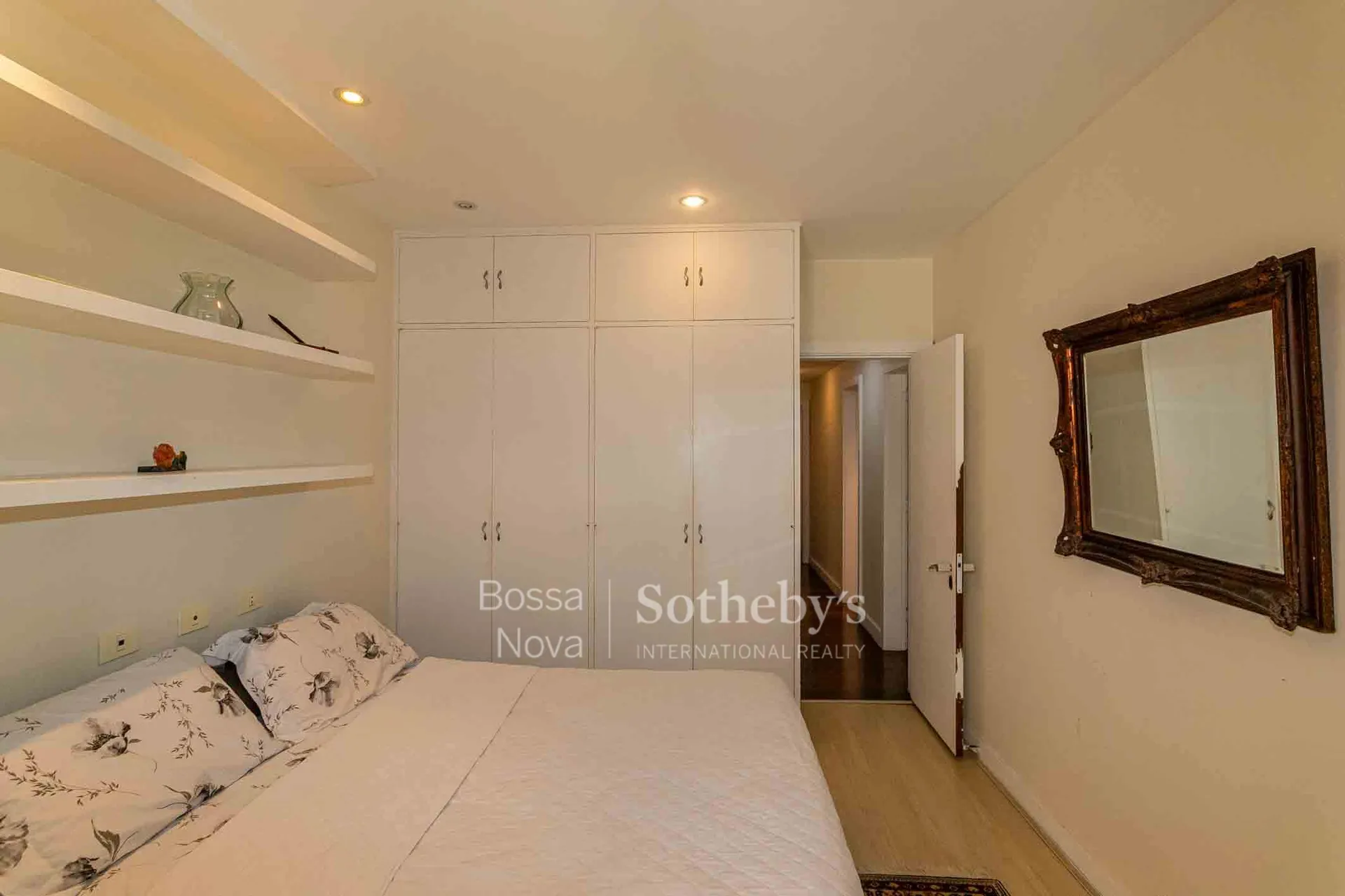 Apartamento mobiliado de 3 quartos com vista para a água — photo 13